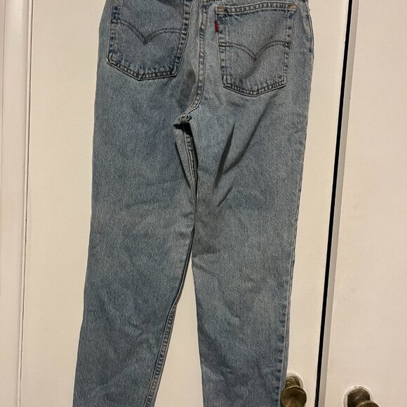 Vintage 90s Levi 512 jeans, light wash, tapered leg -- size 9S - Picture 3 of 5